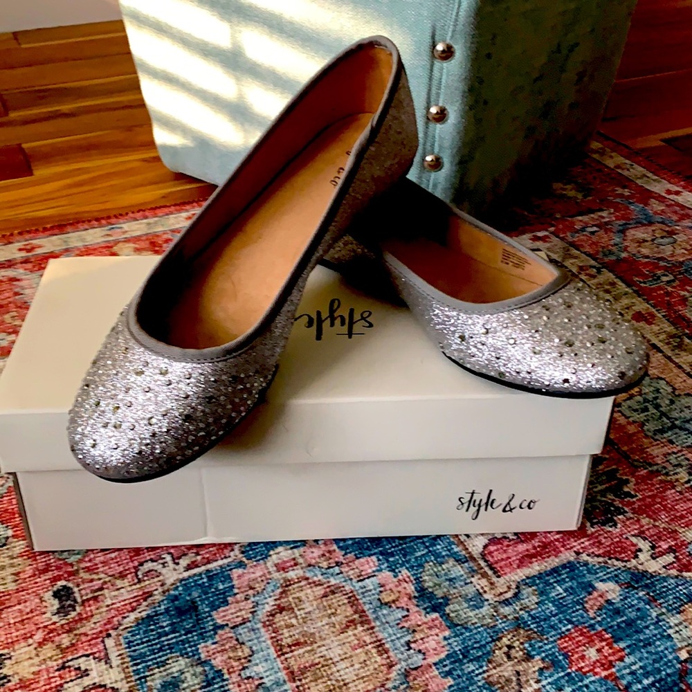 Sparkle silver flats
